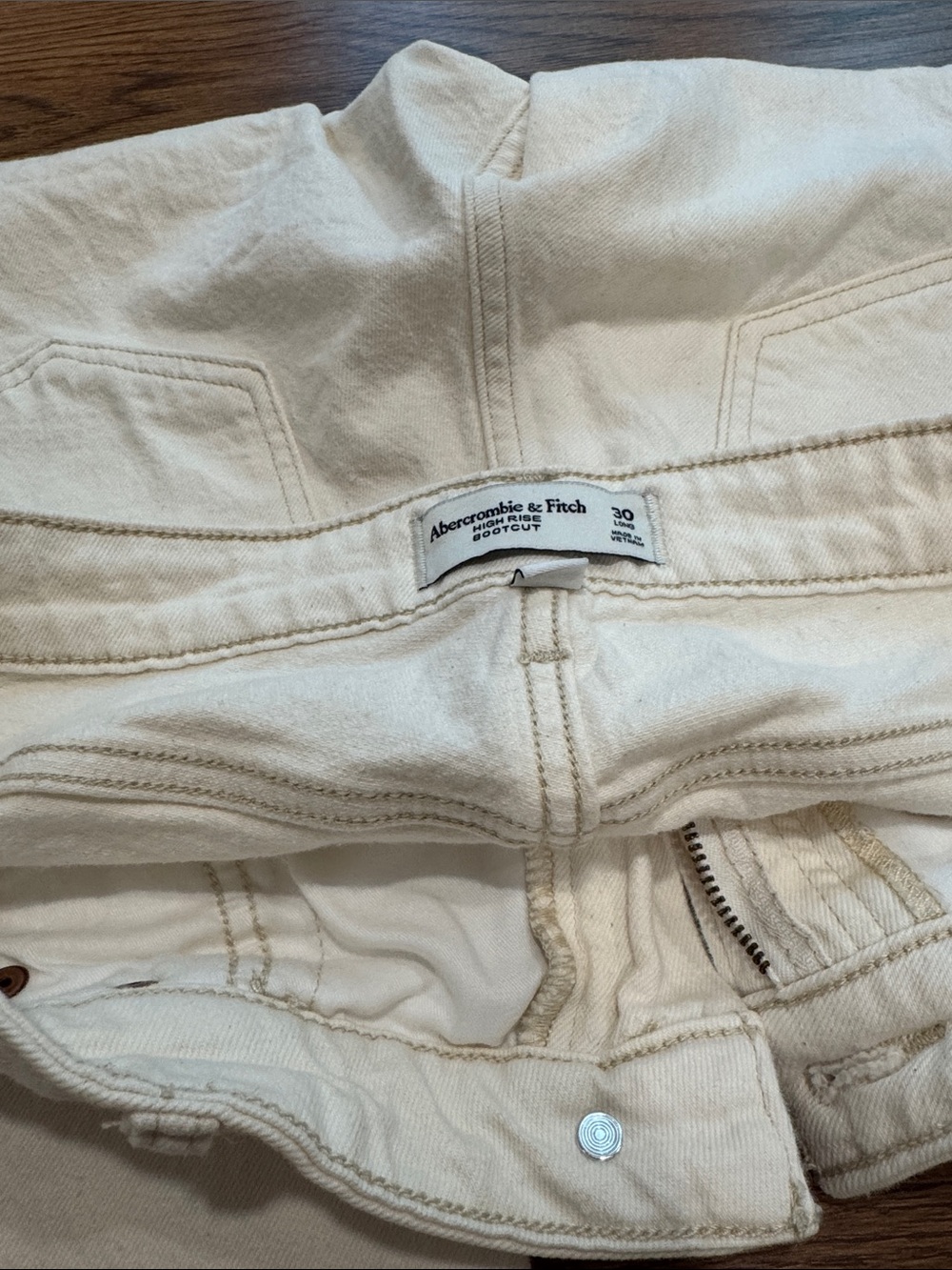 Abercrombie High Rise Bootcut - Picture 2 of 3